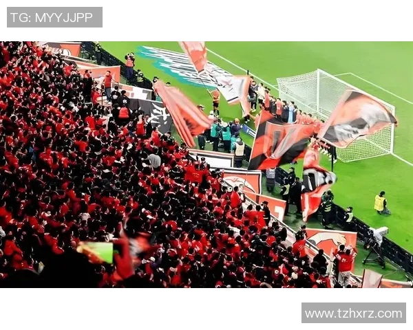 杭州足球队状态引发热议球迷对球队表现的不同看法与期待