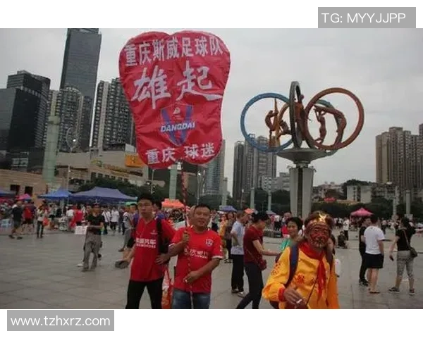 重庆篮球队实力之争引发热议球迷观点各异看法不一