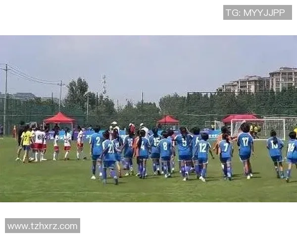 追忆绿茵传奇去世足球明星全体合影展现永恒的荣耀与怀念