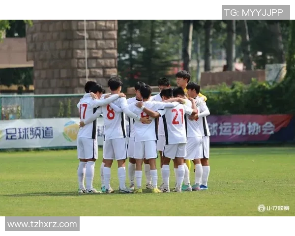 成都足球队心理素质探讨:如何在比赛中提升心理韧性与团队凝聚力 成都足球队心理素质探讨:如何在比赛中提升心理韧性与团队凝聚力