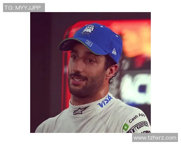 墨西哥足球明星里卡多的传奇之路与辉煌成就回顾